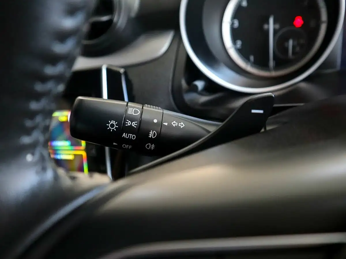 2022-suzuki-swift-12-dualjet-sz5-cvt-big-26