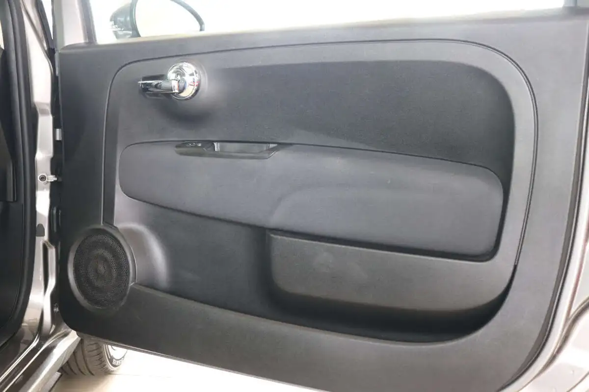 2019-fiat-500-12-lounge-ss-big-48