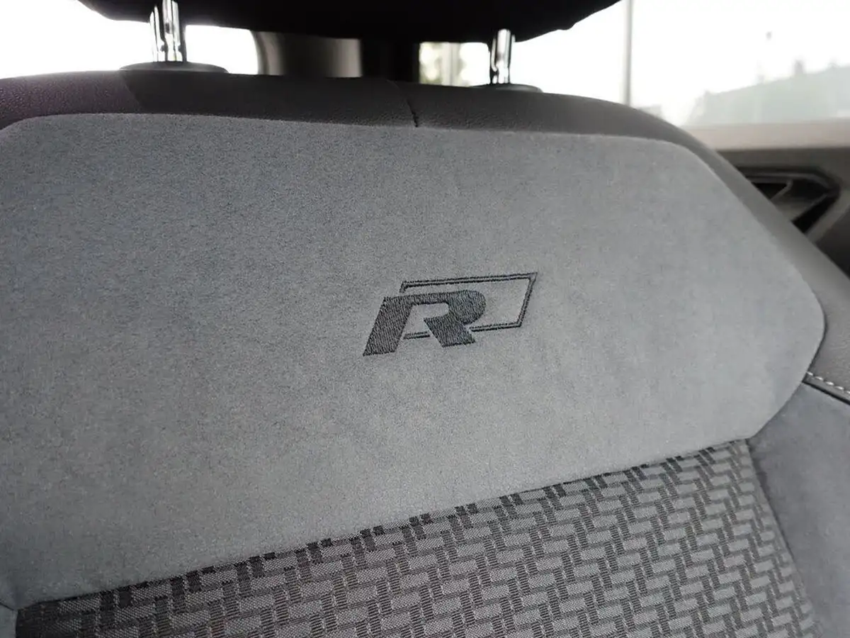 2020-volkswagen-t-roc-15-tsi-r-line-hatchback-5d-big-47