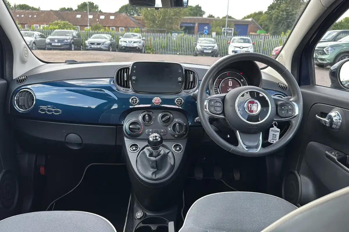 2018-fiat-500-12-lounge-big-8