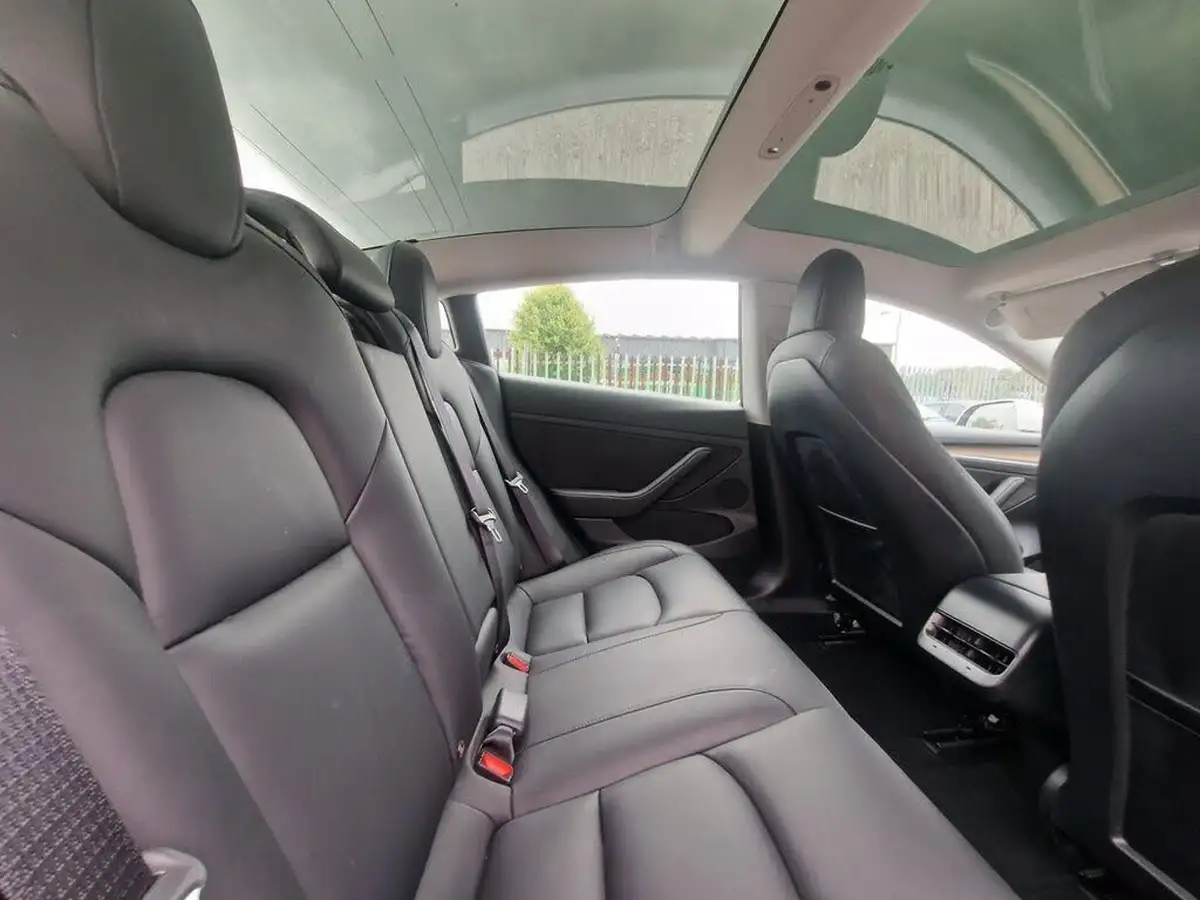 2021-tesla-model-3-e-long-range-awd-big-44
