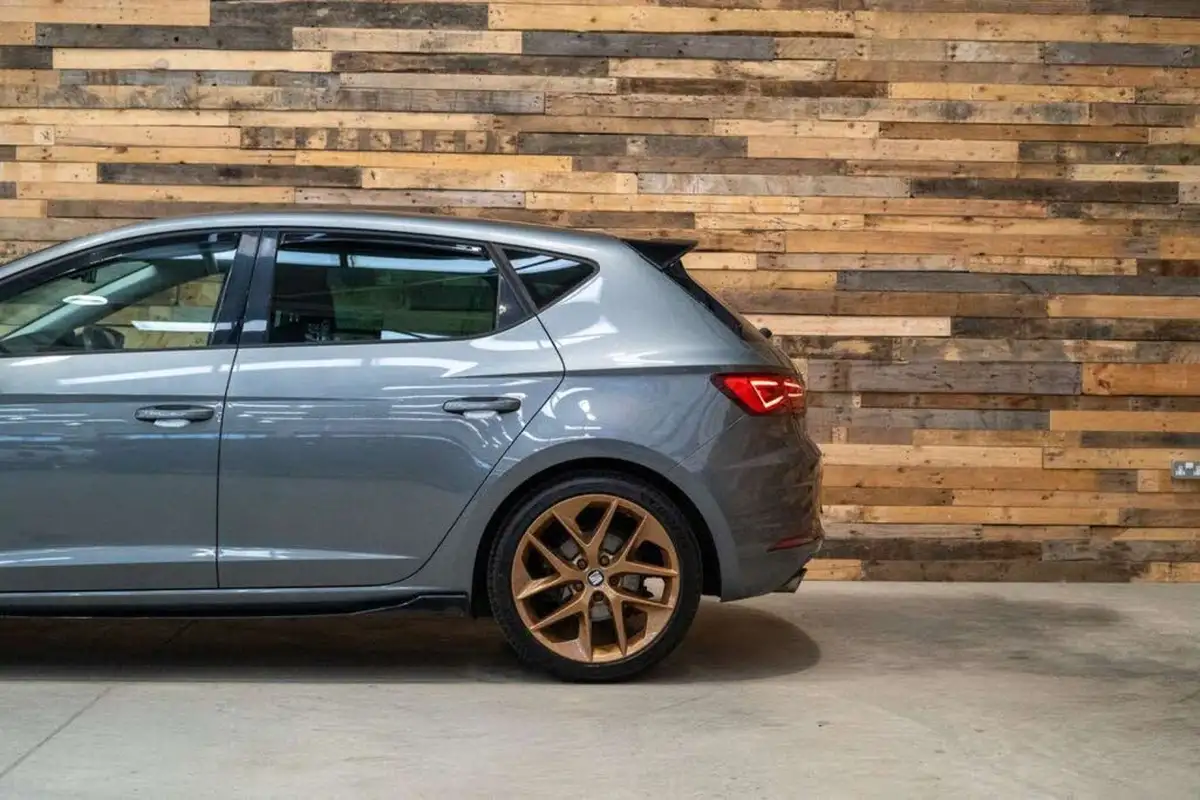 2018-seat-leon-20tdi-fr-technology-184ps-hatchback-5d-dsg-big-7