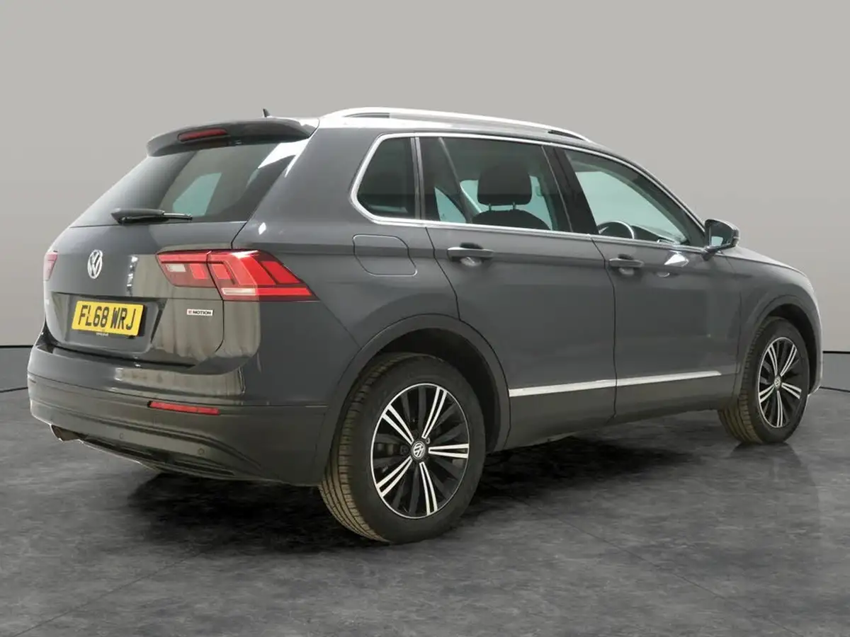 2018-volkswagen-tiguan-allspace-20tdi-se-nav-150ps-ss-big-11