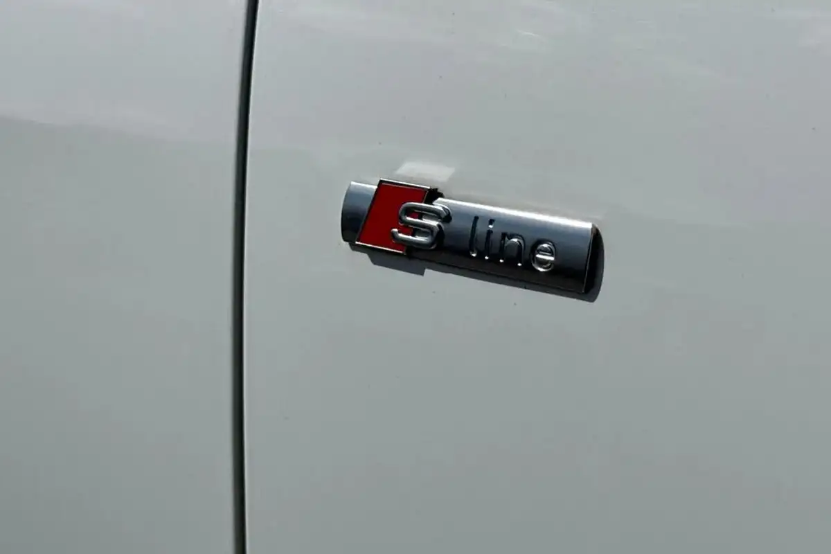 2020-audi-a4-20-35-tdi-s-line-big-37
