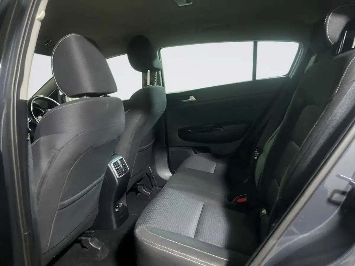 2019-kia-sportage-16-gdi-2-big-13