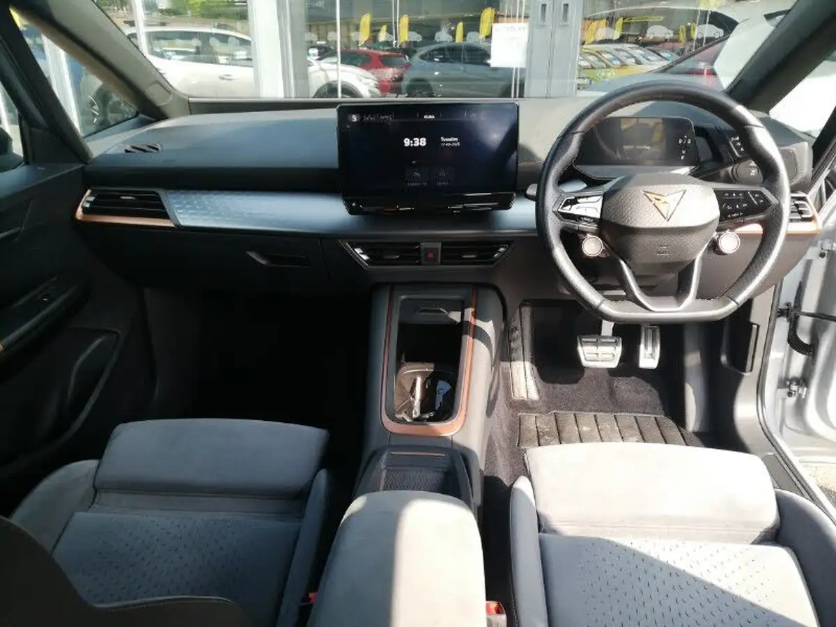 2022-cupra-born-e-v3-230ps-77kwh-e-boost-big-2