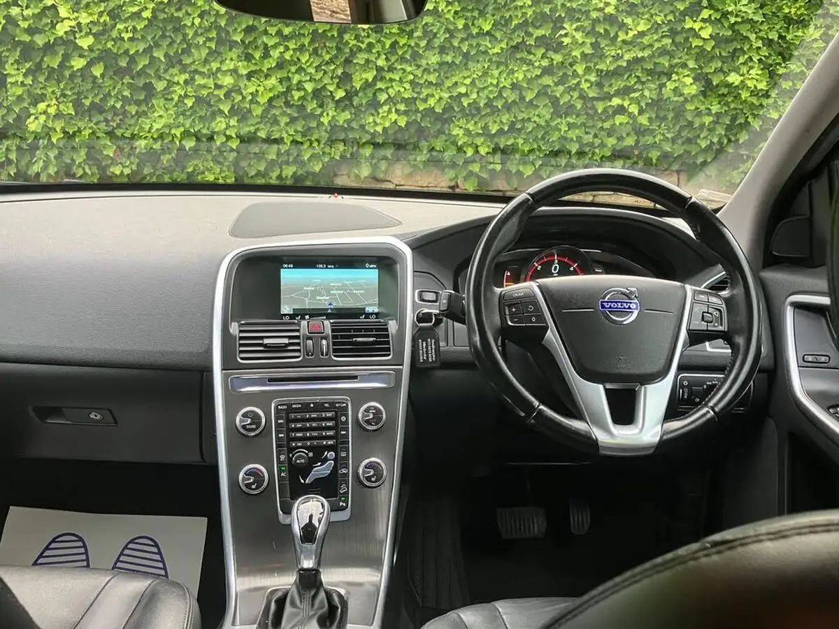2015-volvo-xc60-24td-d5-se-lux-215bhp-geartronic-big-14
