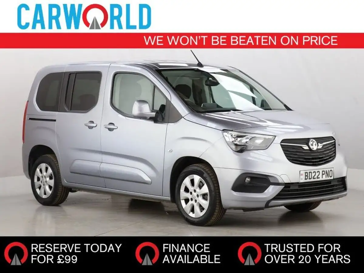 2022-vauxhall-combo-life-15-edition-big-0