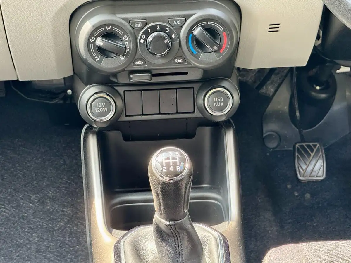 2018-suzuki-ignis-12-dualjet-sz-t-big-13