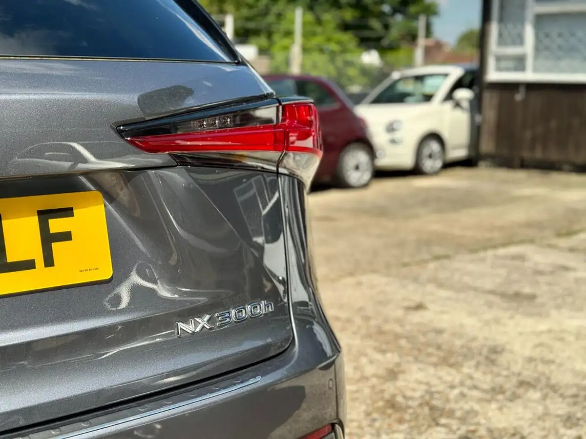2018-lexus-nx-300h-25-luxury-p-navi-convenience-packpan-big-70