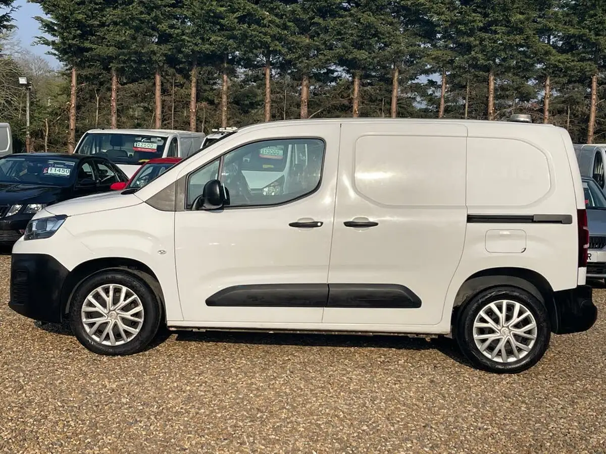 2020-citroen-berlingo-15bluehdi-1000-enterprise-100pseu6dt-e-ss-panel-big-1