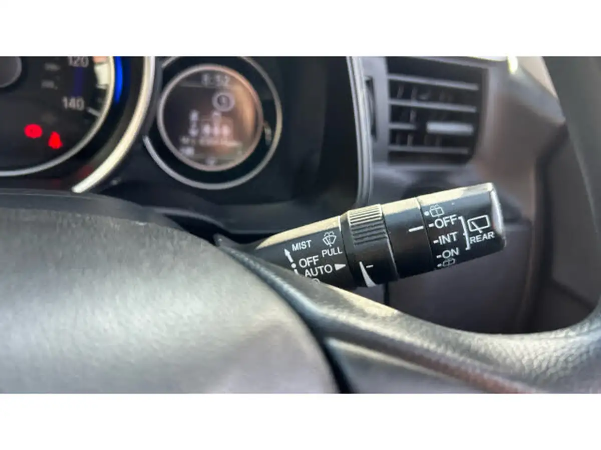 2018-honda-jazz-13-i-vtec-se-navi-big-19