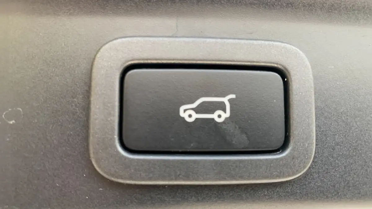 2021-jaguar-f-pace-20-d200-r-dynamic-hse-mhev-big-51