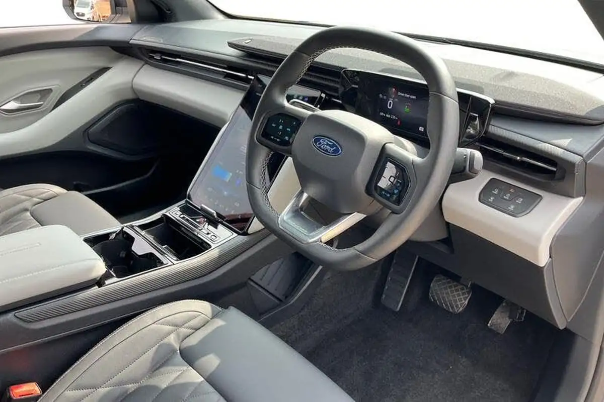 2024-ford-explorer-e-premium-286ps-77kwh-big-8