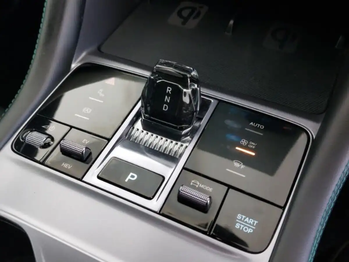 2024-byd-seal-15-boost-big-14