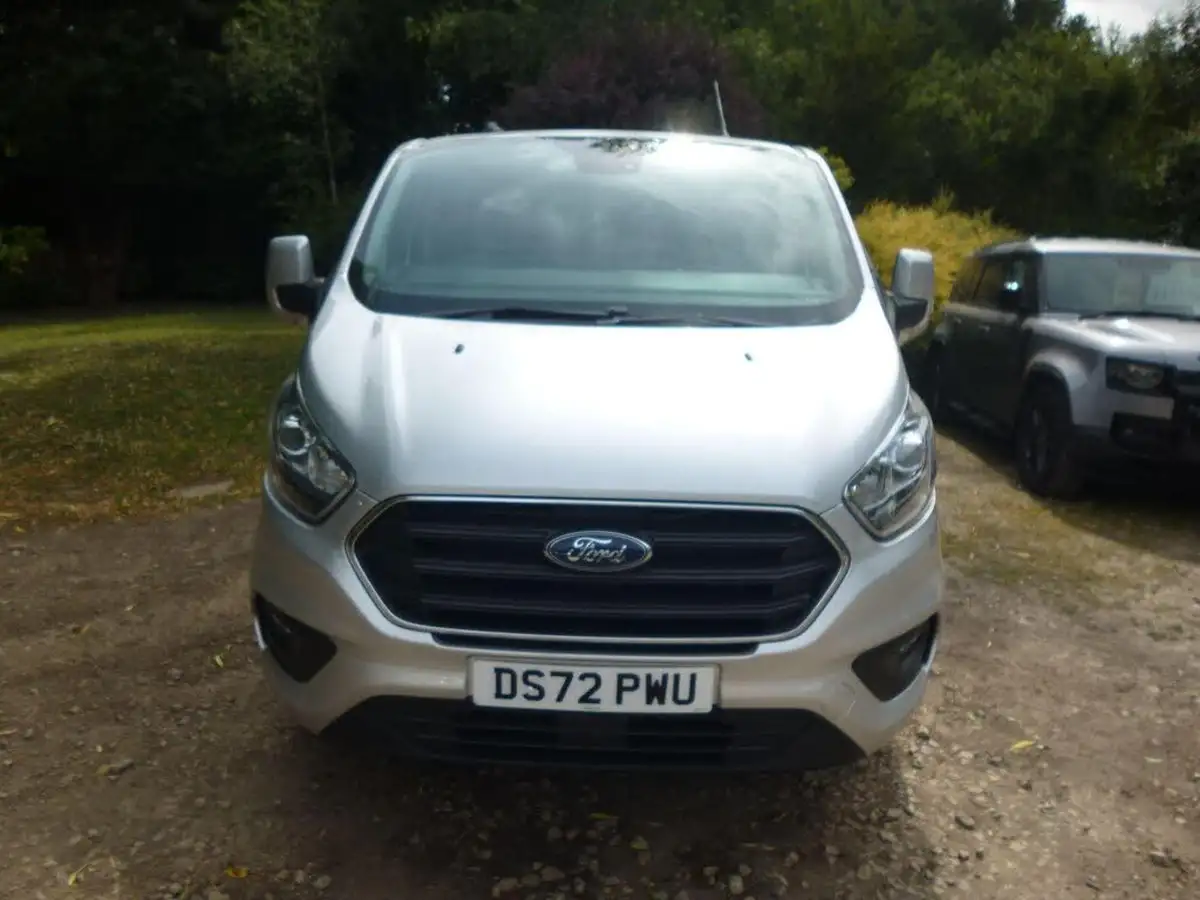 2022-ford-transit-custom-20tdci-300-l2h1-limited-130pseu6dt-panel-van-auto-big-3