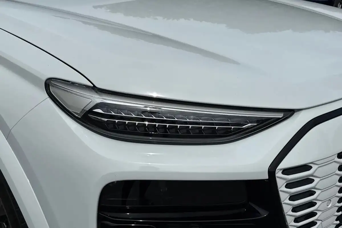 2025-audi-q6-e-tron-e-edition-1-326ps-performance-suv-auto-big-7