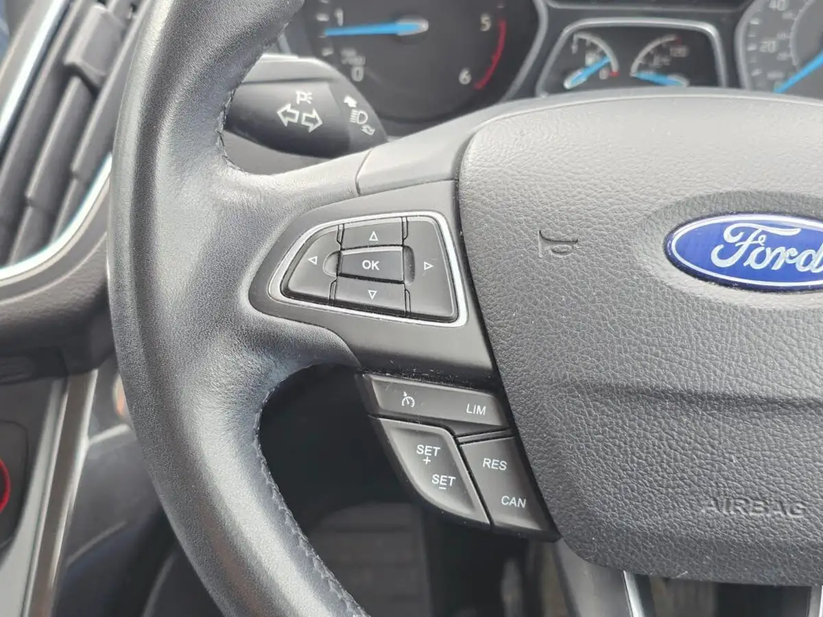 2016-ford-c-max-15tdci-titanium-powershift-big-29