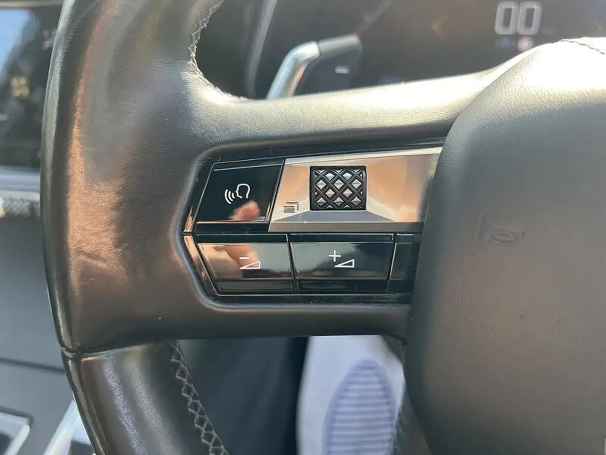 2019-ds-ds-7-crossback-16-puretech-prestige-225ps-big-24