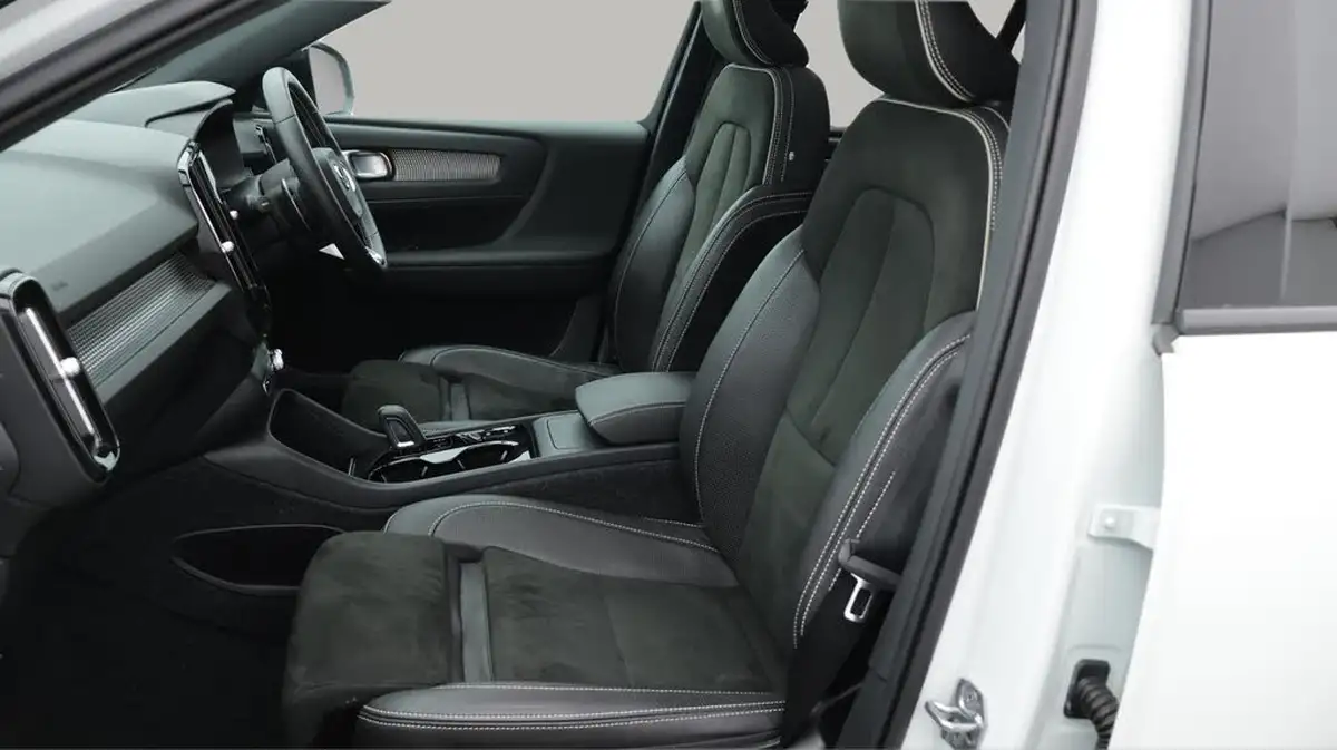2020-volvo-xc40-20-t4-r-design-awd-big-14
