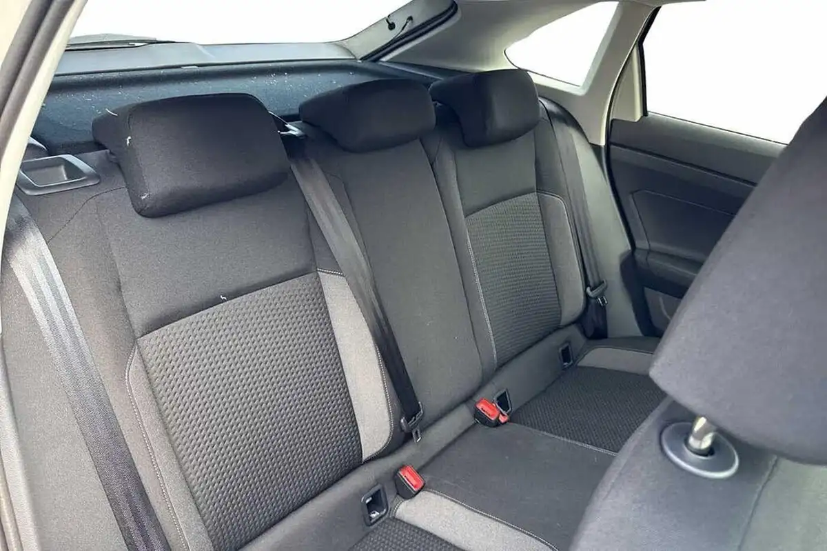 2025-volkswagen-taigo-10-tsi-life-115ps-dsg-big-7
