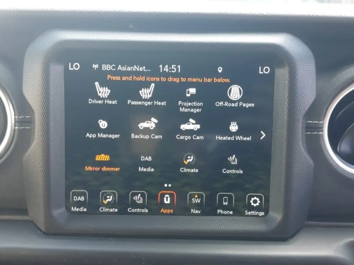 2022-jeep-wrangler-20-gme-overland-5d-big-14