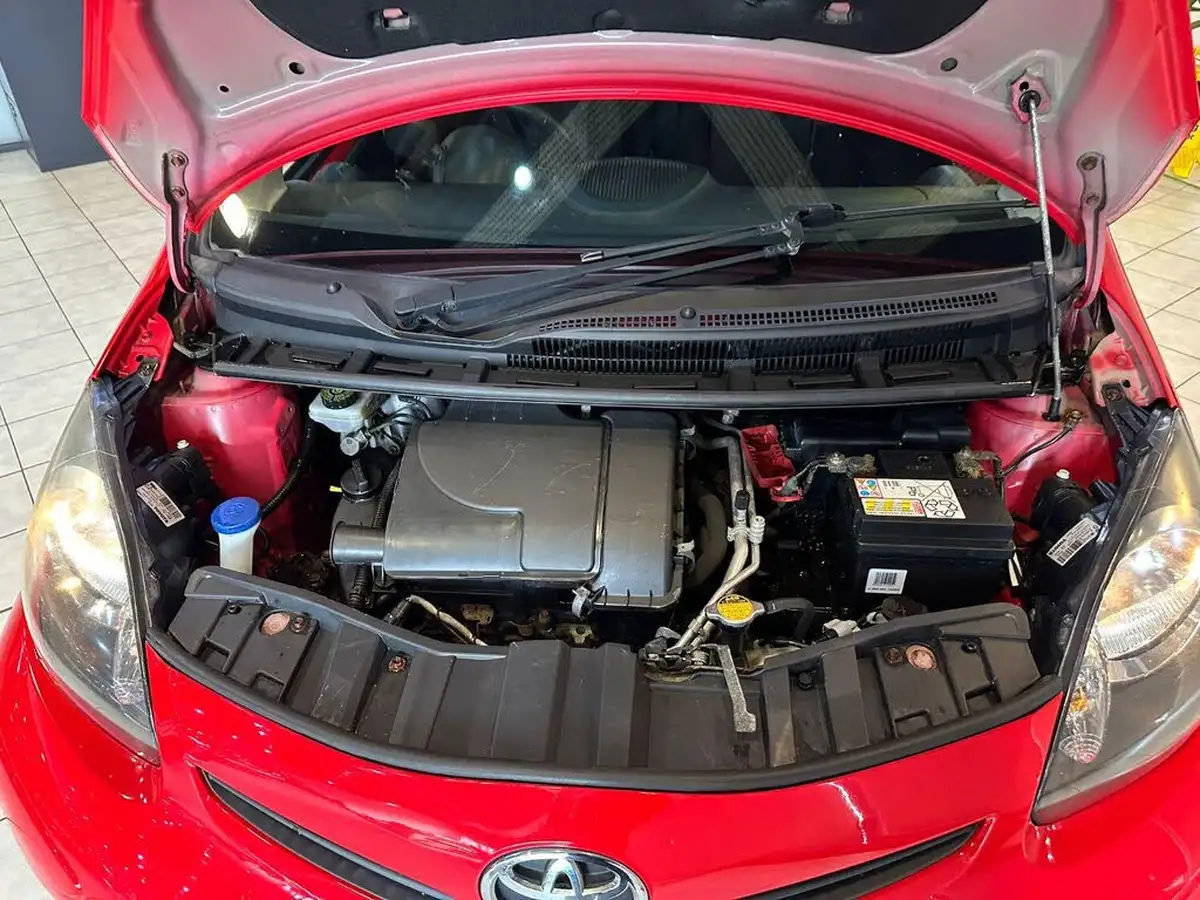 2013-toyota-aygo-10-mode-ac-3d-big-13