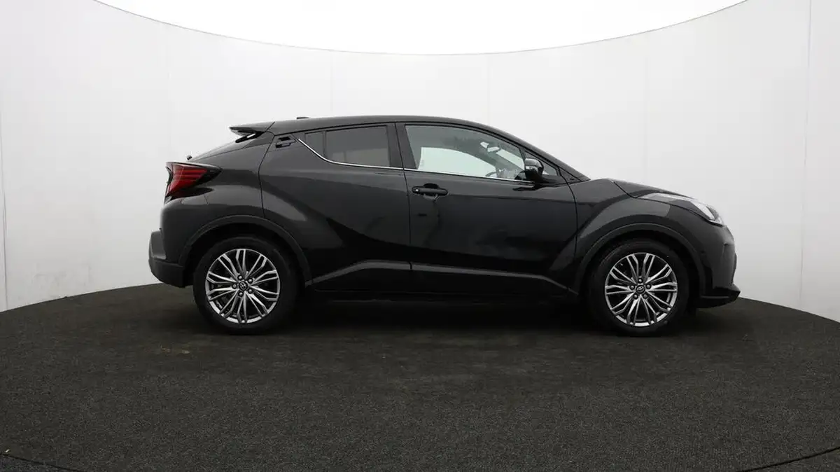 2022-toyota-c-hr-20-vvt-i-excel-big-25