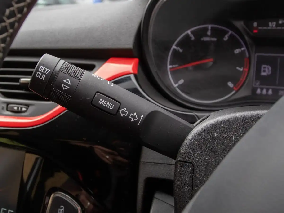 2019-vauxhall-corsa-14i-sri-vx-line-nav-black-90ps-5d-big-16