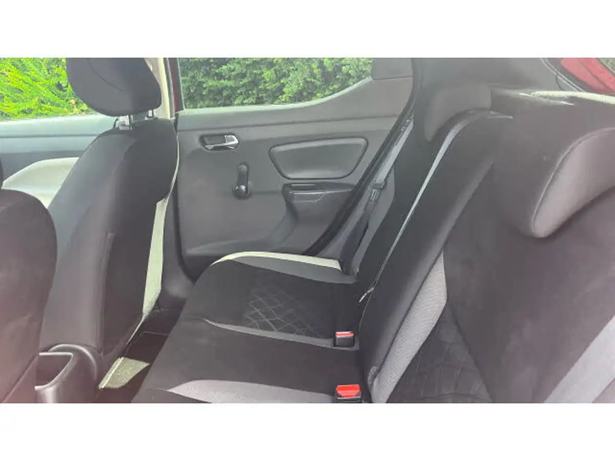 2017-nissan-micra-09-ig-t-n-connecta-big-15