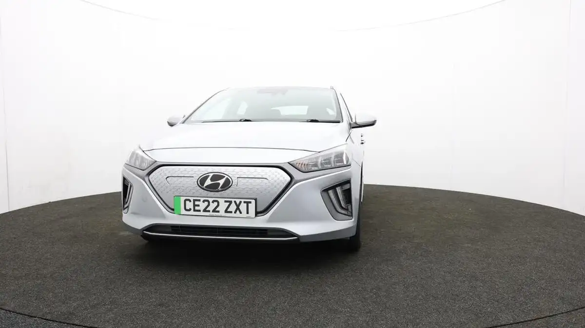 2022-hyundai-ioniq-e-premium-electric-big-51
