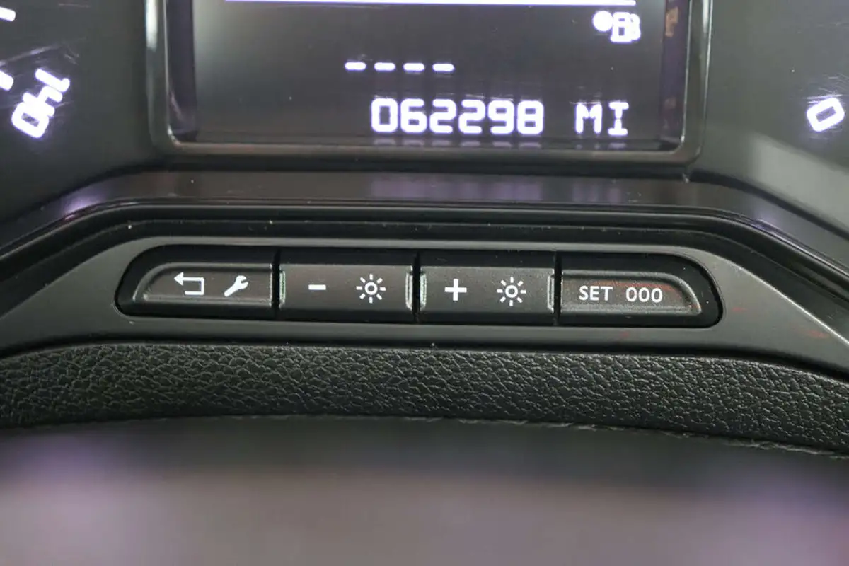 2020-citroen-berlingo-15bluehdi-1000-enterprise-100pseu6dt-e-ss-panel-big-38