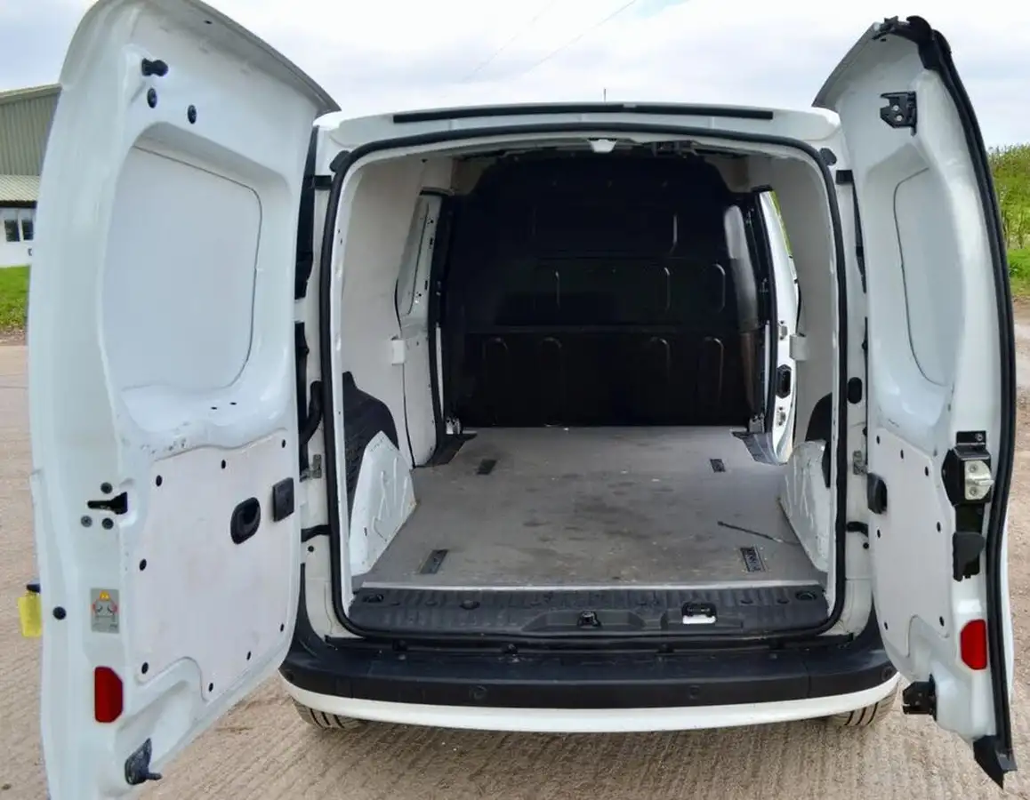 2018-renault-kangoo-maxi-15td-ll21-energy-dci-110-maxi-business-panel-big-10