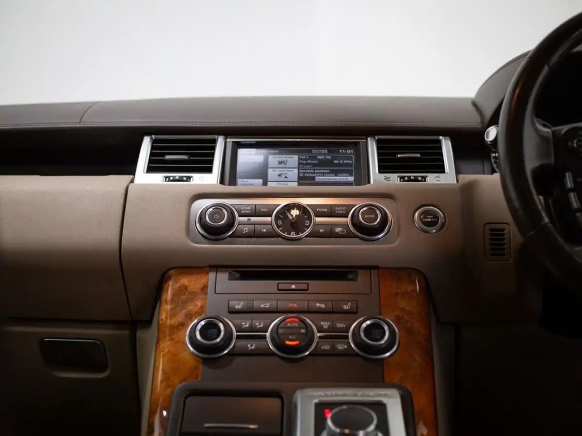 2013-land-rover-range-rover-sport-30-sd-v6-autobiography-sport-big-17