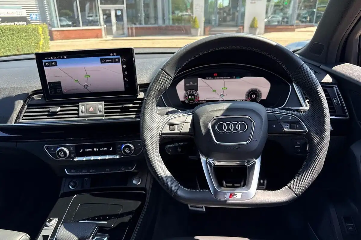 2022-audi-q5-20-45-tfsi-edition-1-sportback-big-36