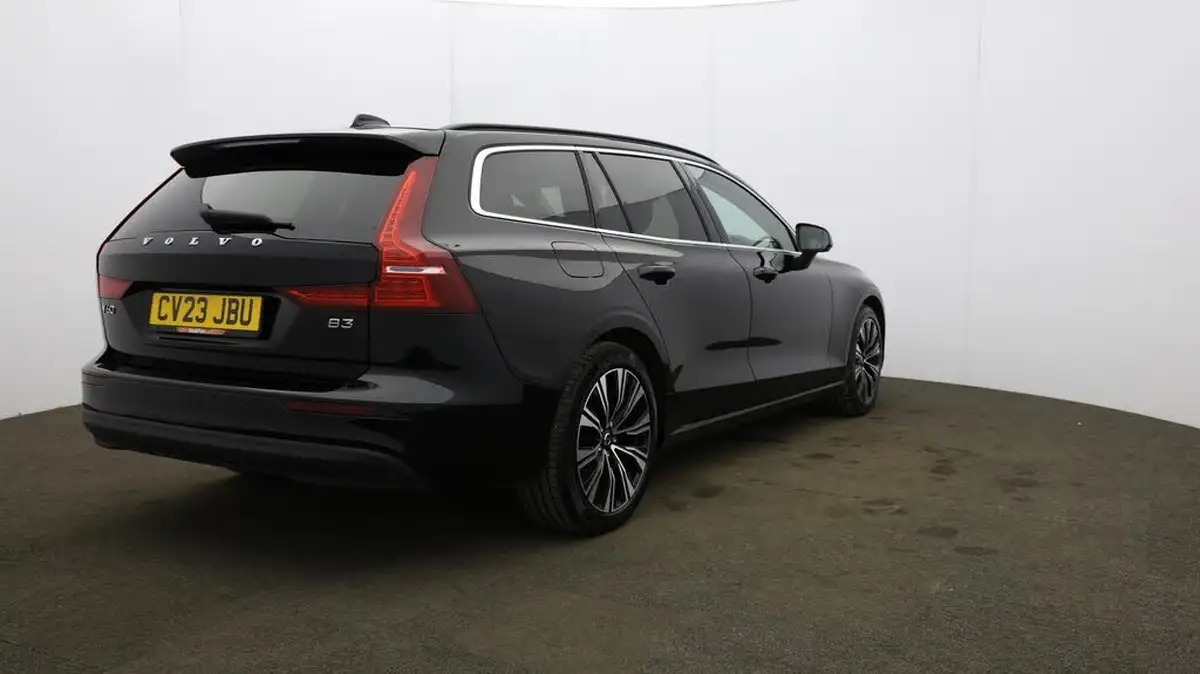 2023-volvo-v60-20-b3-core-big-69