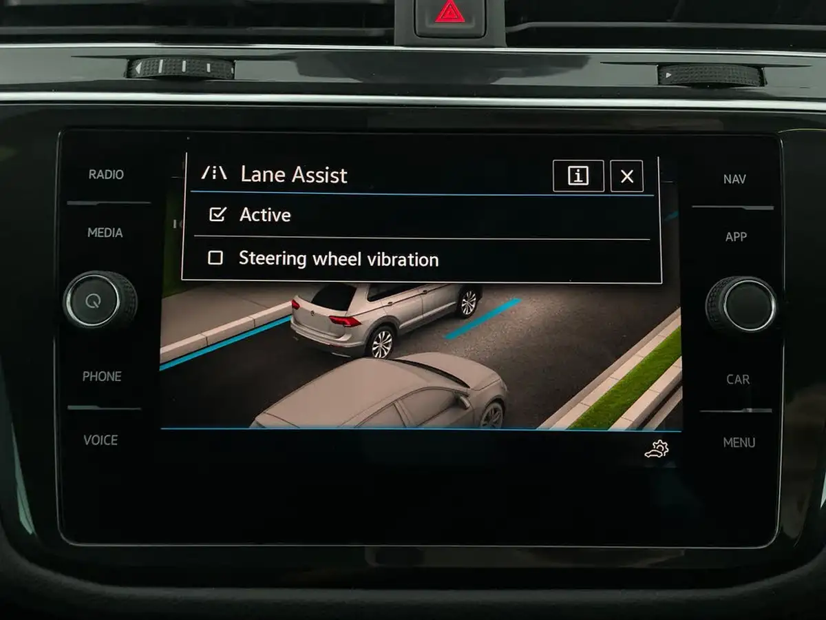 2021-volkswagen-tiguan-15-tsi-r-line-big-32