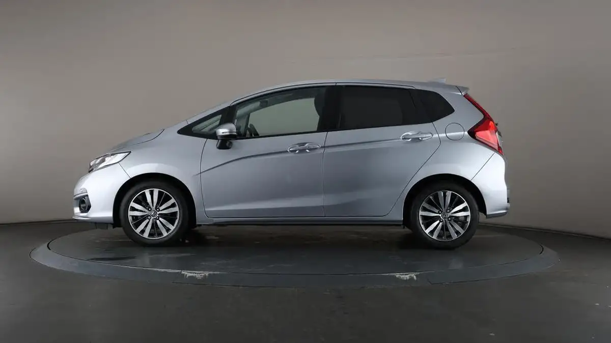 2020-honda-jazz-13-i-vtec-ex-navi-big-35
