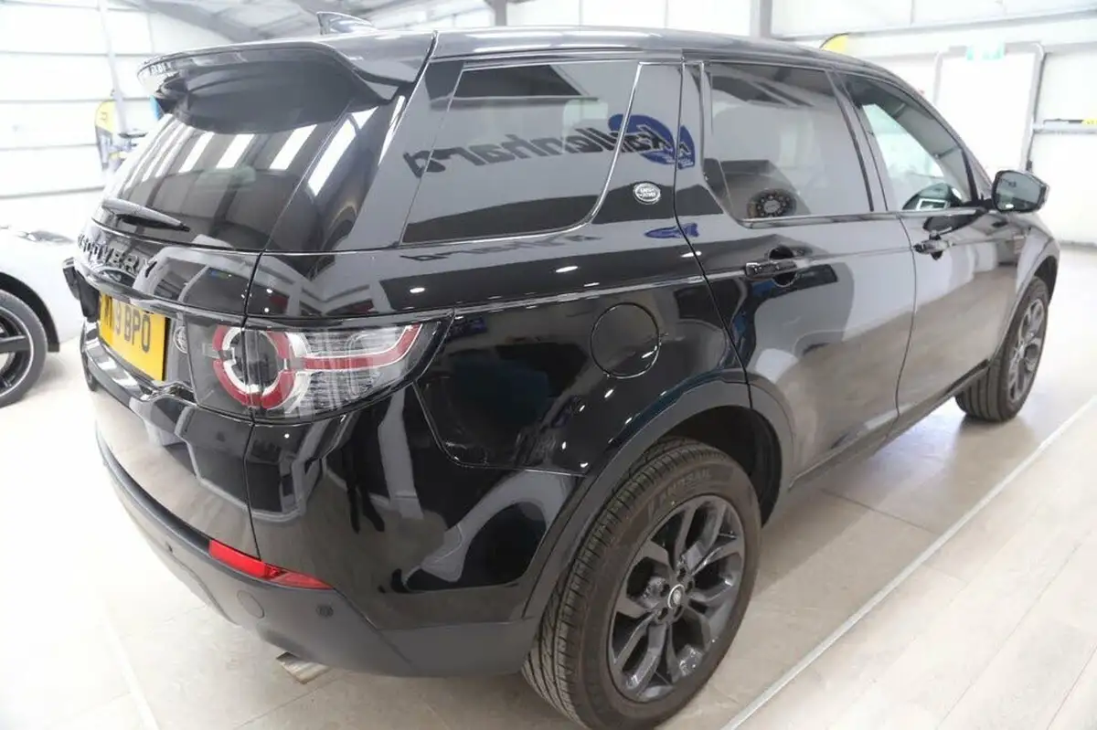 2019-land-rover-discovery-sport-20td4-landmark-big-21