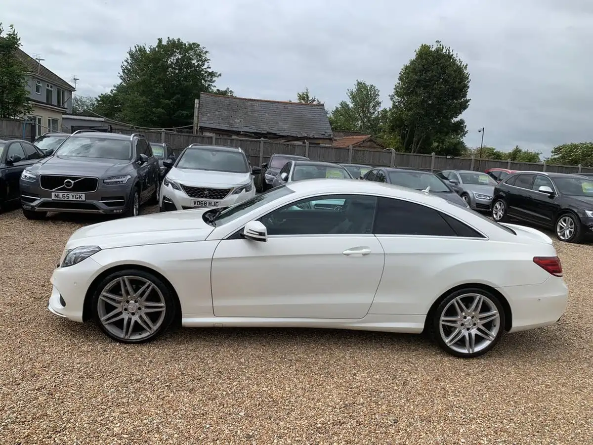 2016-mercedes-benz-e-class-21d-e220d-amg-line-edition-coupe-big-3