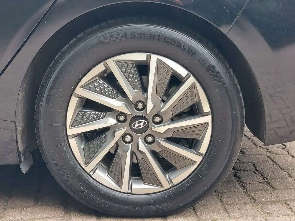 2020-hyundai-kona-e-premium-136ps-39kwh-big-27