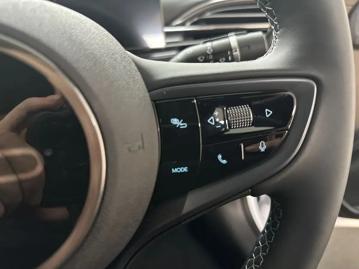 2025-byd-seal-e-design-big-26