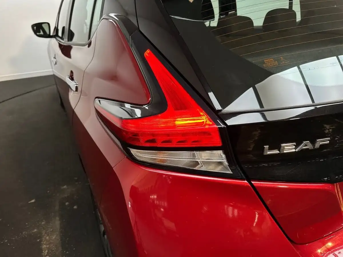 2021-nissan-leaf-e-acenta-big-32