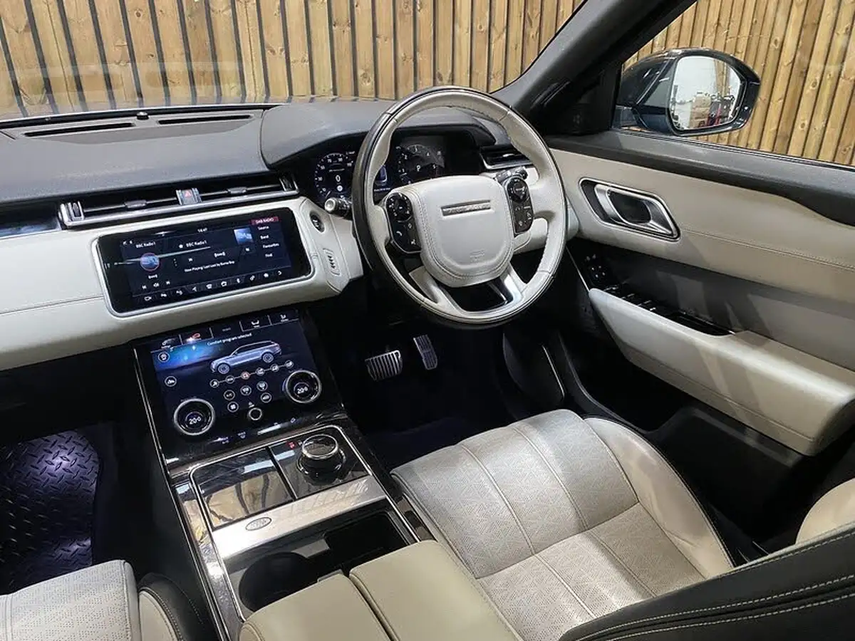 2018-land-rover-range-rover-velar-20-d240-r-dynamic-hse-big-67