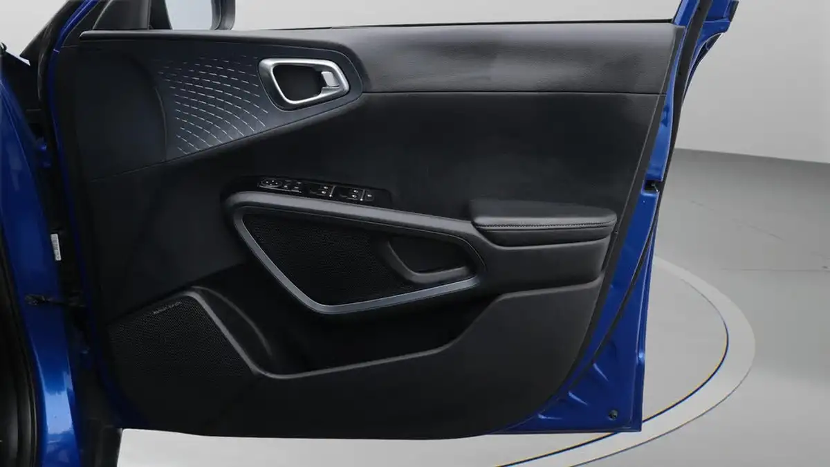 2022-kia-soul-ev-maxx-big-15