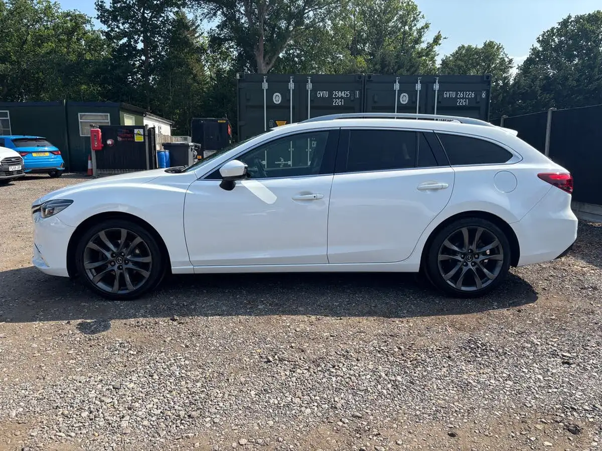 2016-mazda-mazda6-22td-sport-nav-150ps-skyactiv-d-tourer-5d-big-8