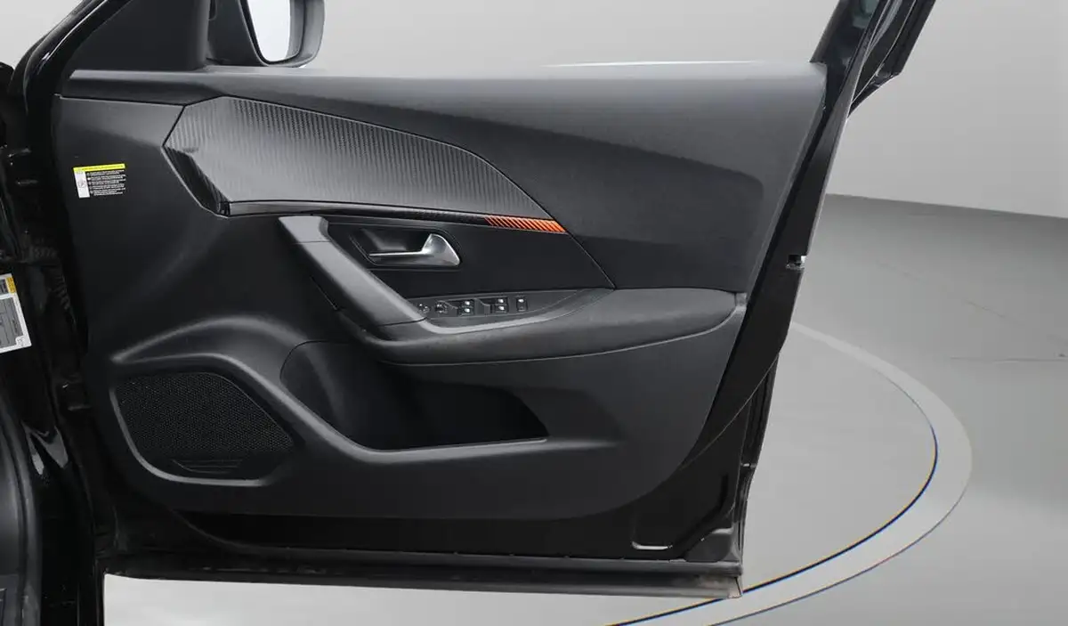 2021-peugeot-2008-suv-e-active-premium-big-15