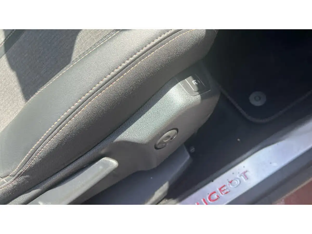 2019-peugeot-3008-suv-12-puretech-gt-line-big-21
