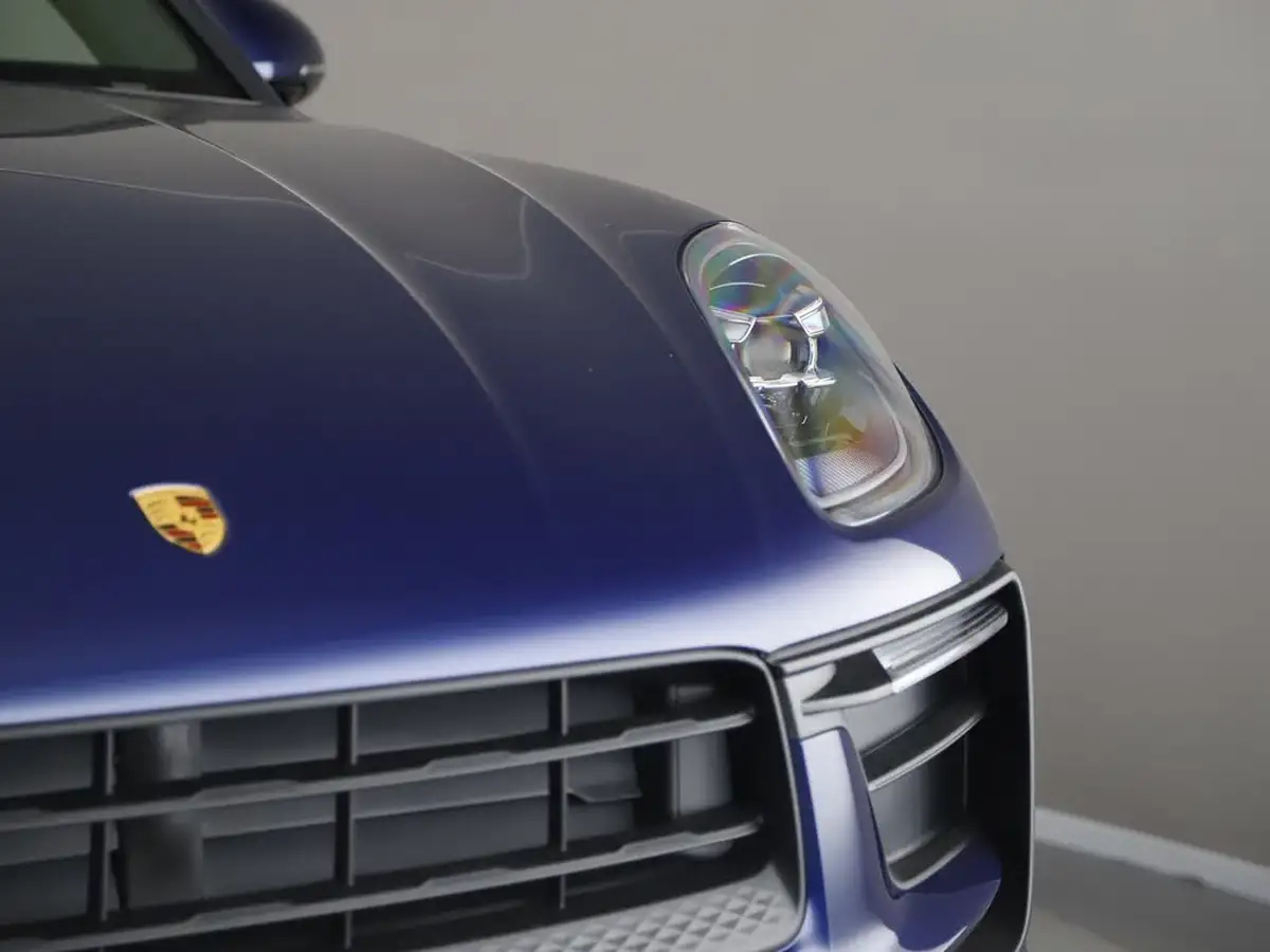 2025-porsche-macan-20-big-40