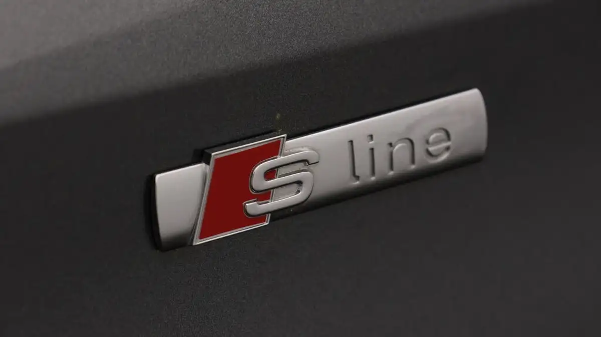 2021-audi-a3-14-40-tfsi-e-s-line-big-22